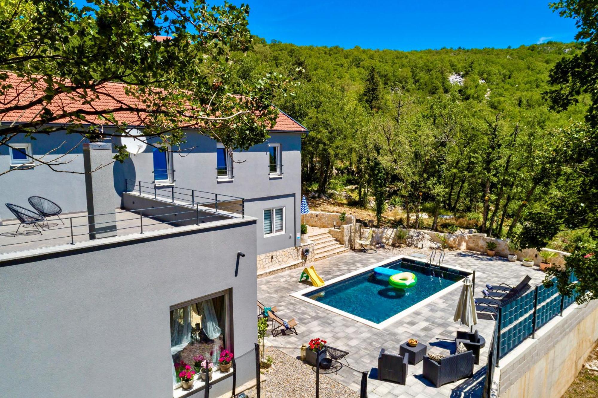 Luxury Villa Andrea Vrzika In Forest Near The Sea Zagvozd Kültér fotó