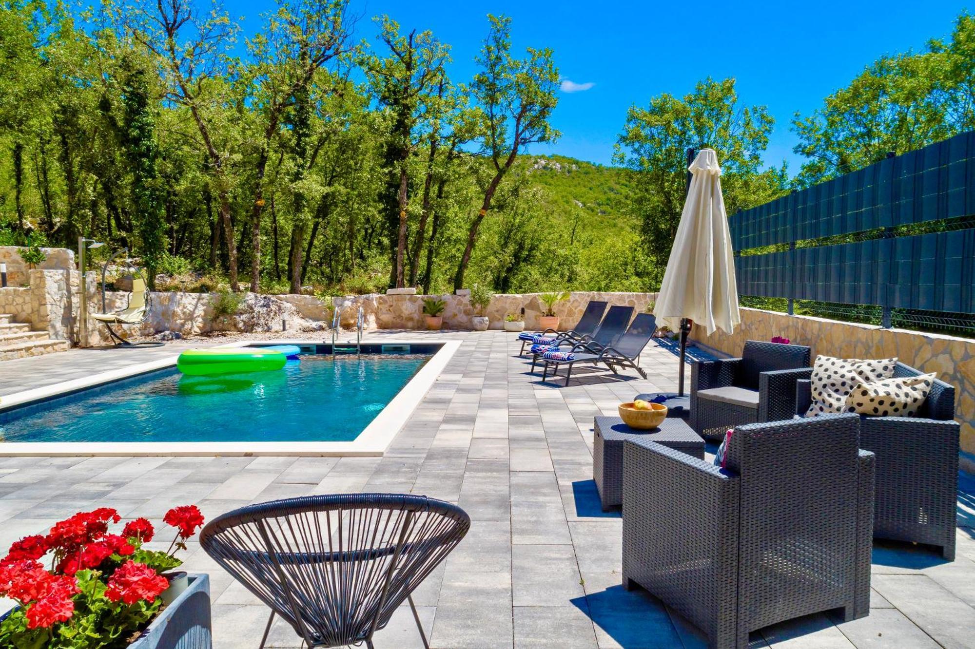 Luxury Villa Andrea Vrzika In Forest Near The Sea Zagvozd Kültér fotó